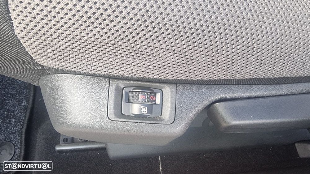 Citroën C3 Aircross 1.6 BlueHDi Feel S&S - 18