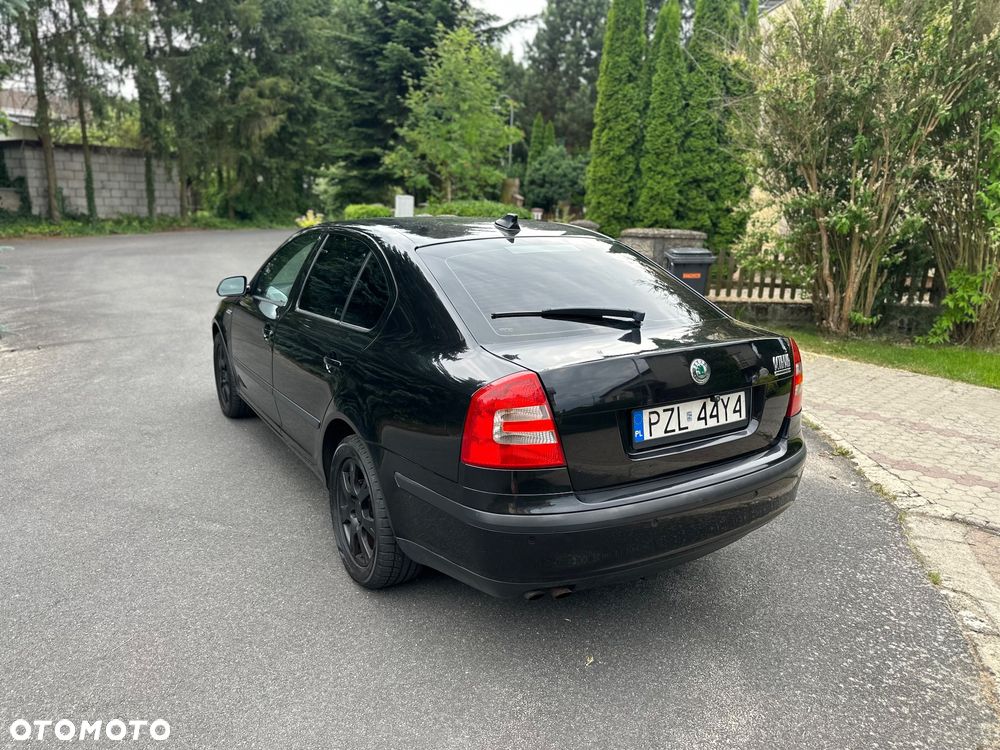 Skoda Octavia 2.0 FSI Ambiente Tiptr - 4