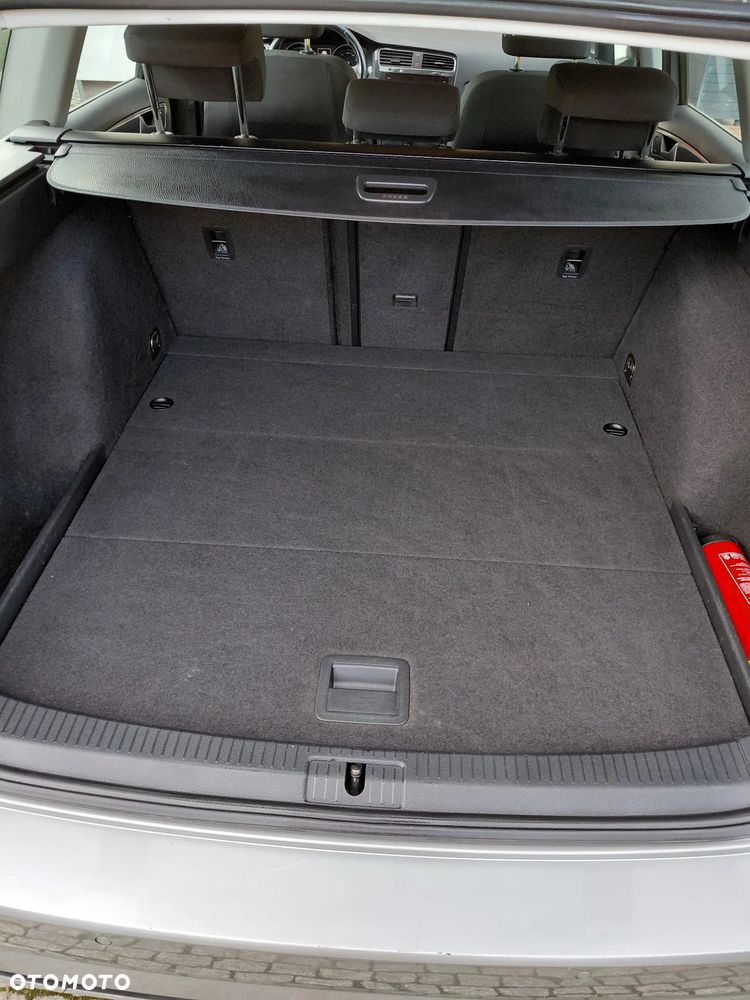 Volkswagen Golf 1.6 TDI BMT Comfortline - 19