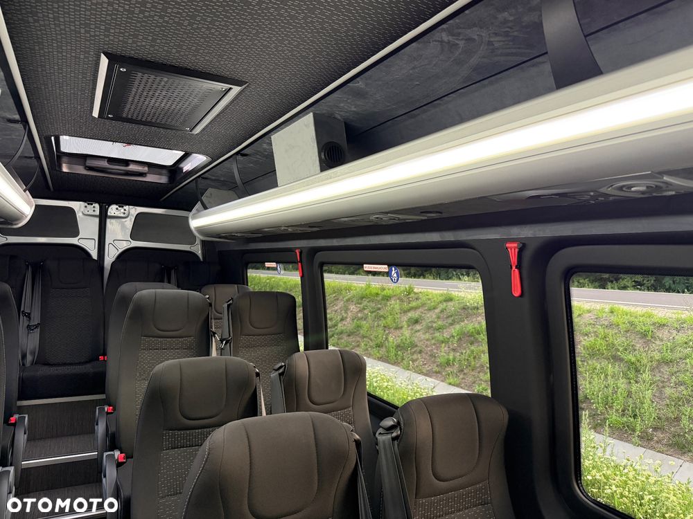 Mercedes-Benz Sprinter 519 - 29