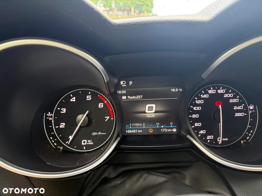 Alfa Romeo Stelvio 2.0 Turbo Sprint Q4 - 9