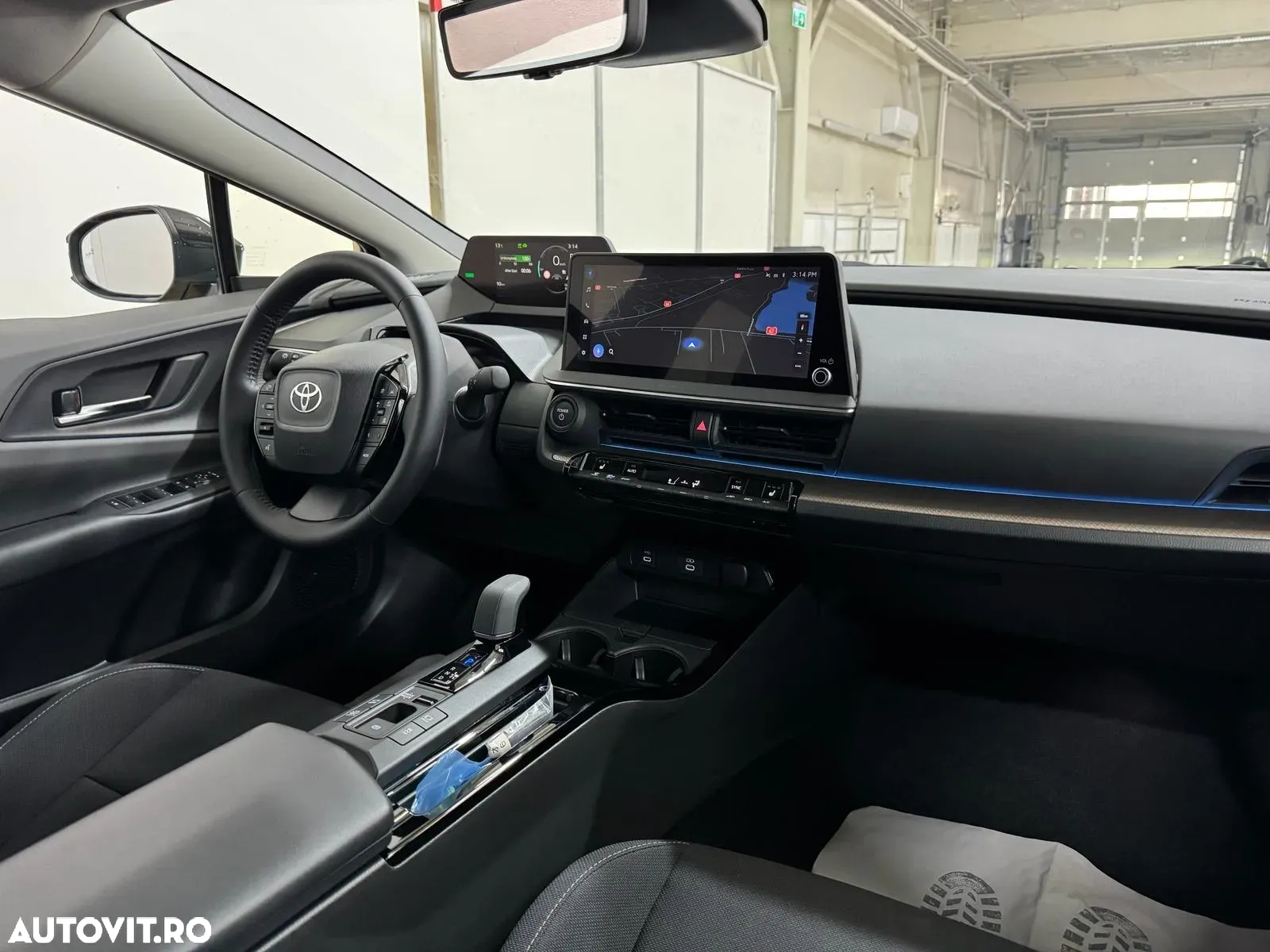 Toyota Prius 2.0 FWD PHEV Dynamic - 19