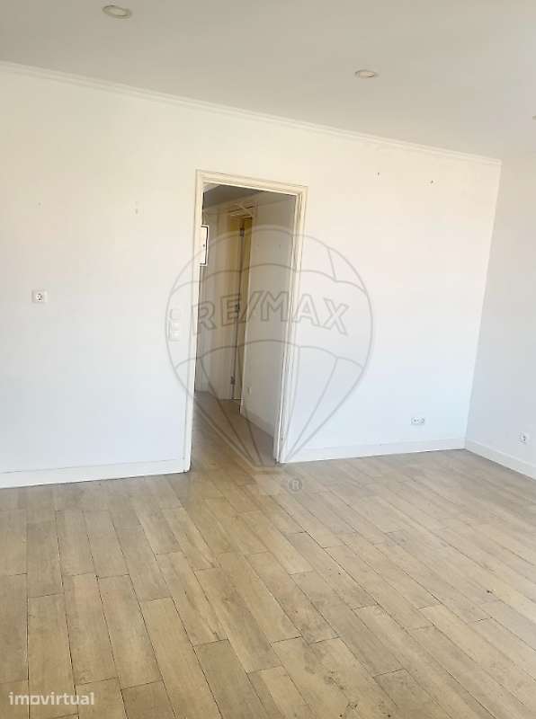 Apartamento T1 para arrendamento - Grande imagem: 2/24