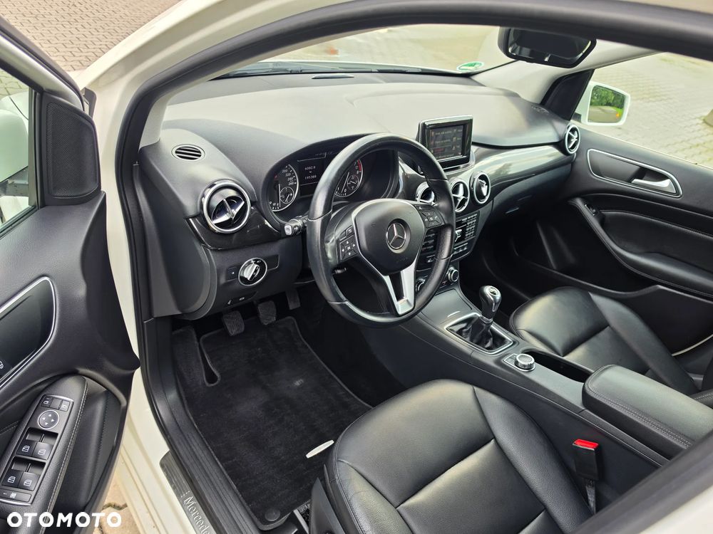 Mercedes-Benz Klasa B 200 BlueEFFICIENCY Edition 1 - 5