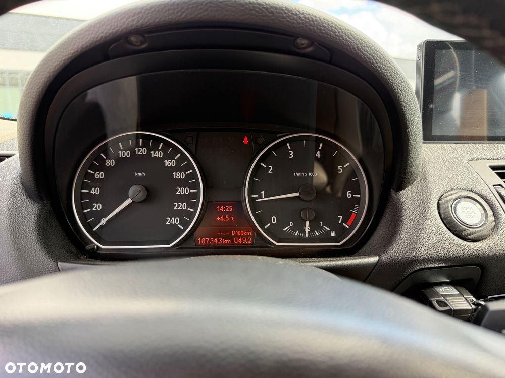 BMW Seria 1 120i - 9