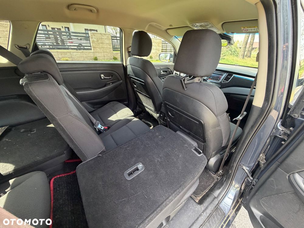 Kia Carens 1.7 CRDi 115 Dream Team Edition - 12