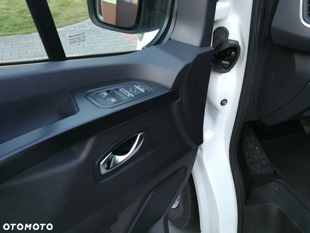 Renault Trafic Automat - 17