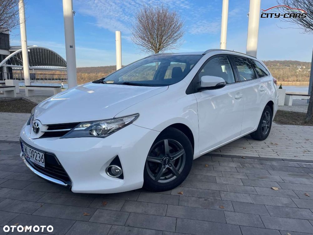 Toyota Auris - 5