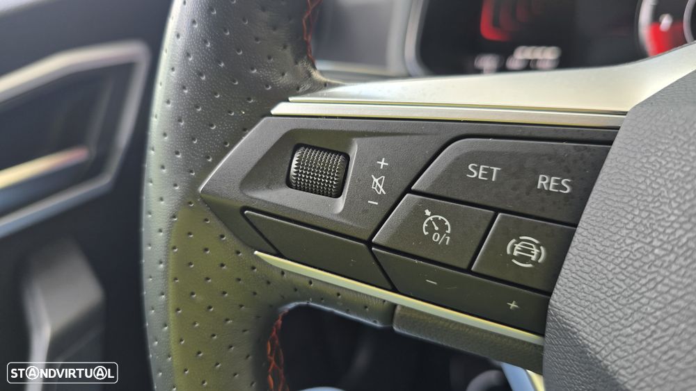 SEAT Arona 1.0 TSI FR - 38