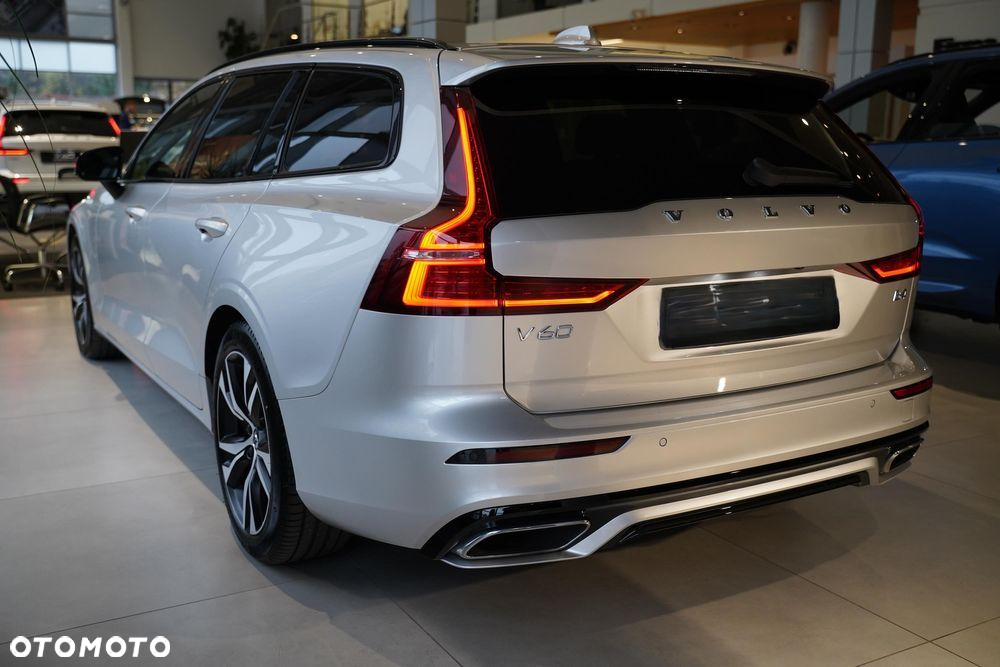 Volvo V60 B4 B Plus Dark - 6