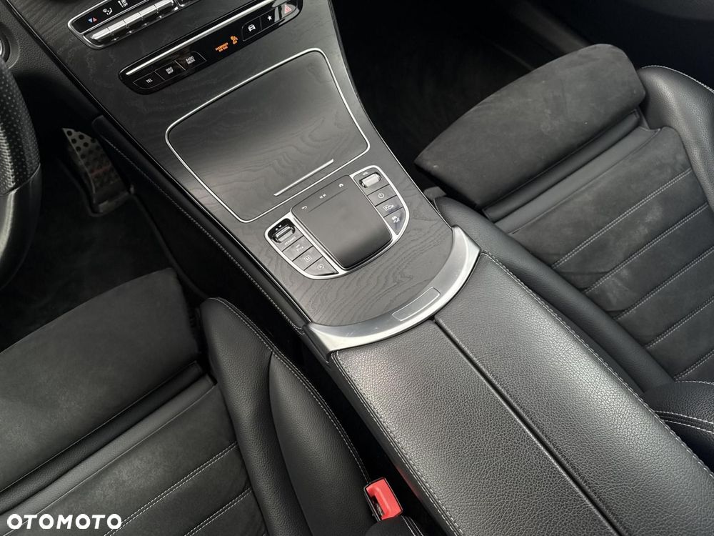 Mercedes-Benz GLC - 16