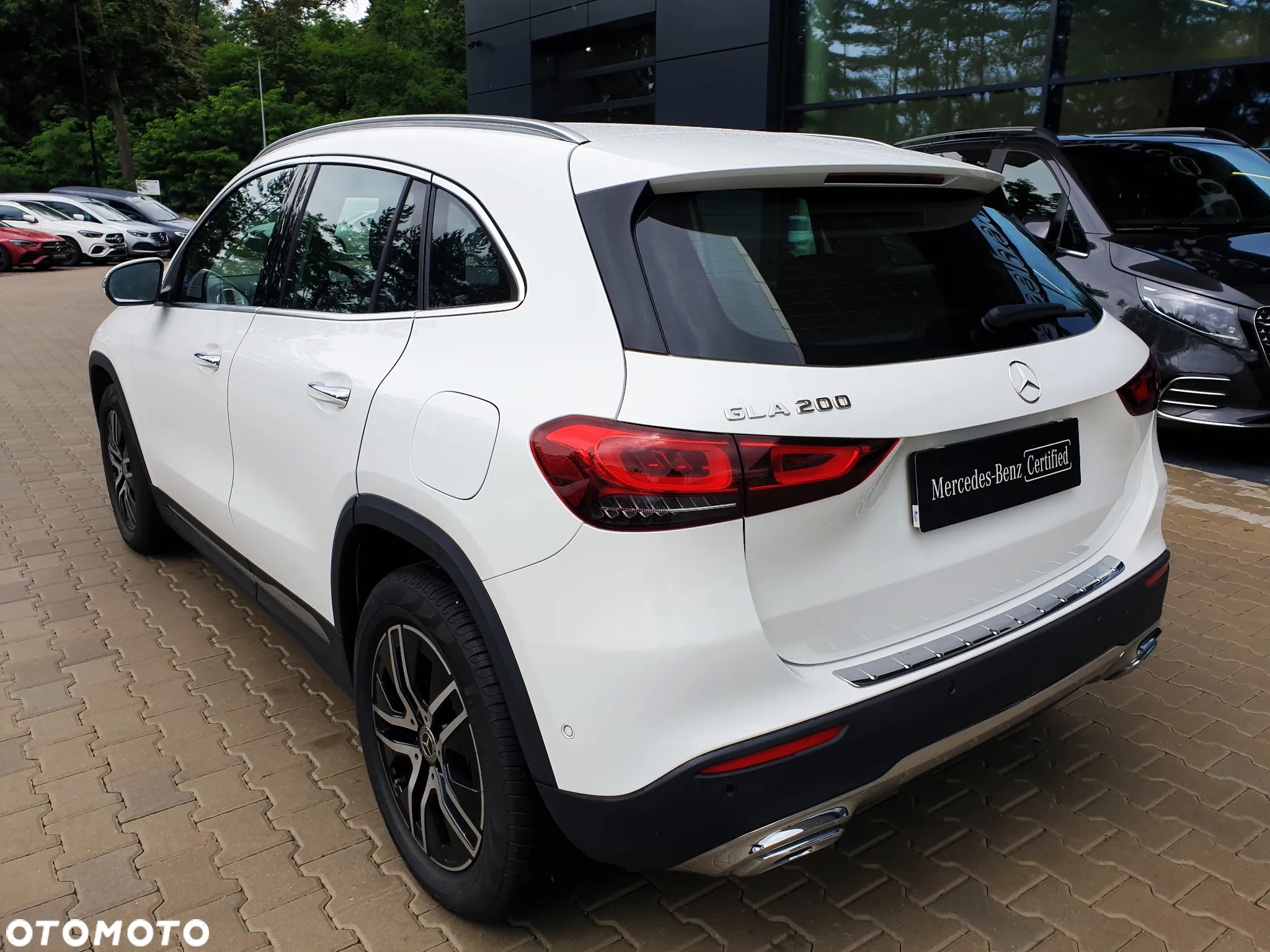 Mercedes-Benz GLA 200 Progressive - 8