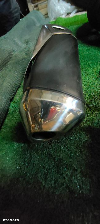 SUZUKI GSR 750 Stelaż felga dekiel set półka mocowanie tablicy tłumik - 14