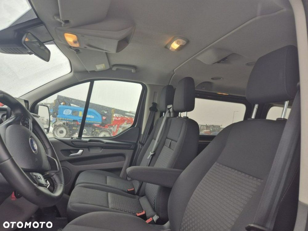 Ford Transit Custom - 13