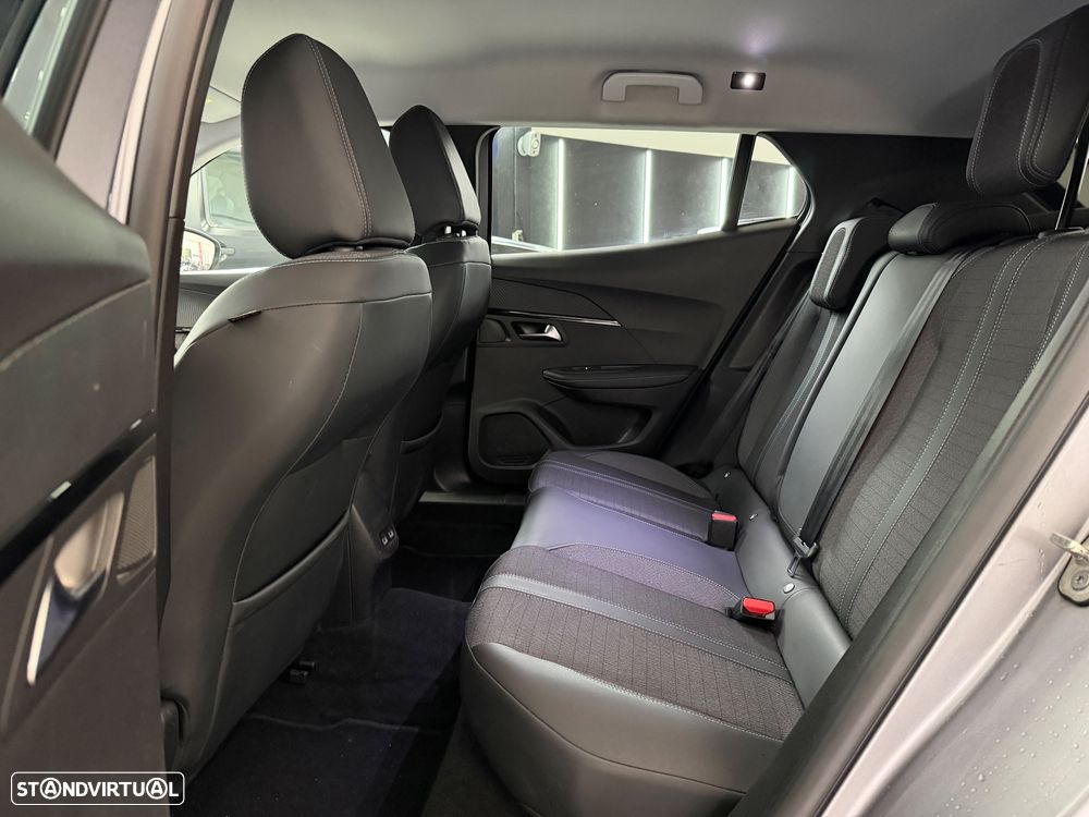 Peugeot 2008 PureTech 130 EAT8 Allure - 11