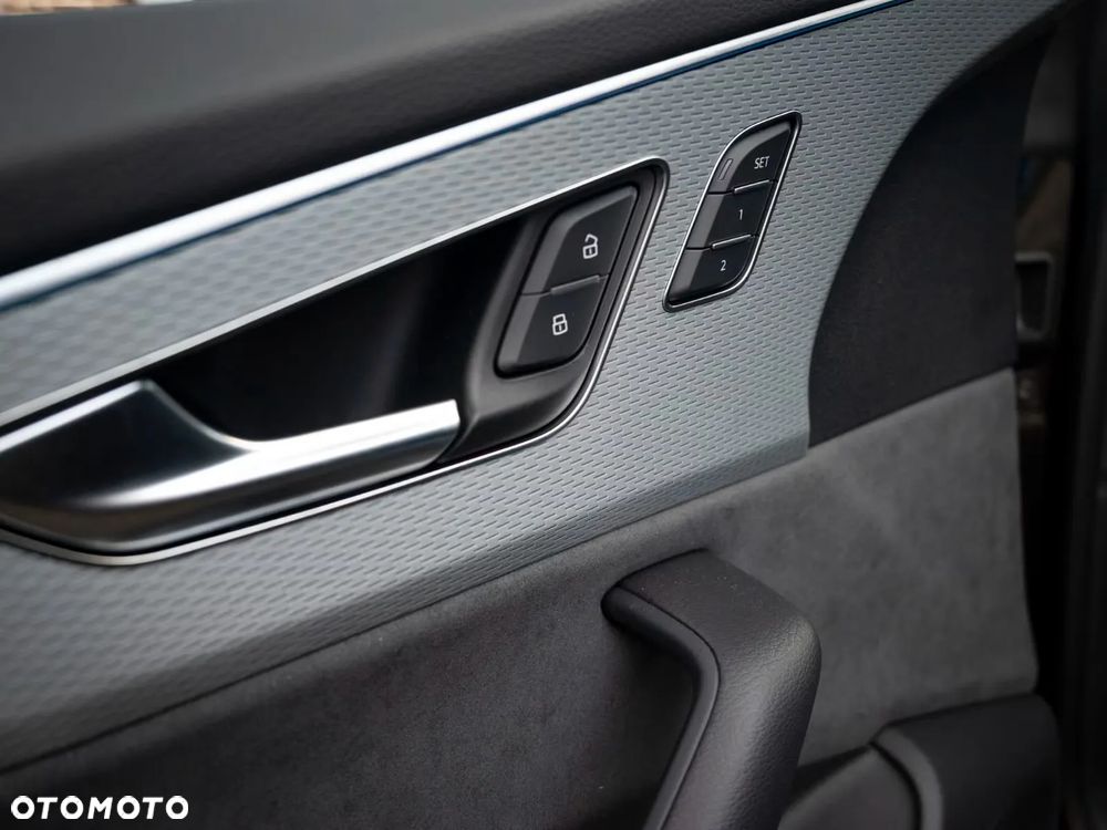 Audi Q8 45 TDI quattro tiptronic - 14