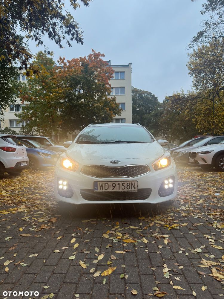 Kia Ceed Cee'd 1.6 CRDi GT Line DCT - 2
