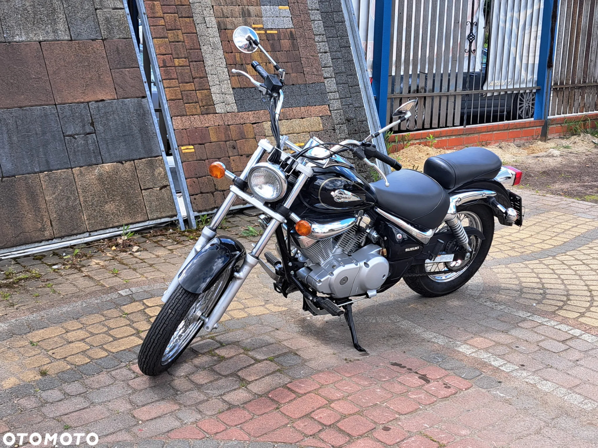Suzuki Marauder - 18
