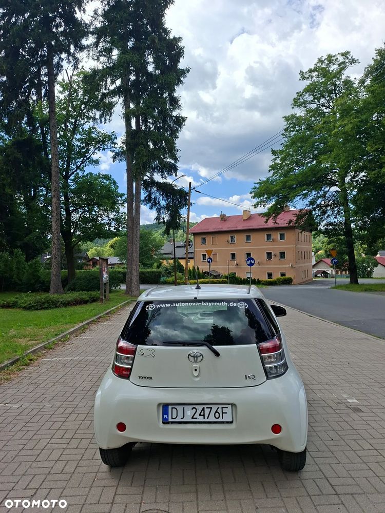 Toyota iQ 1.0 - 13