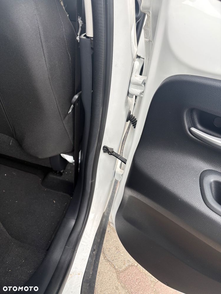 Toyota Aygo X Business Edition - 10