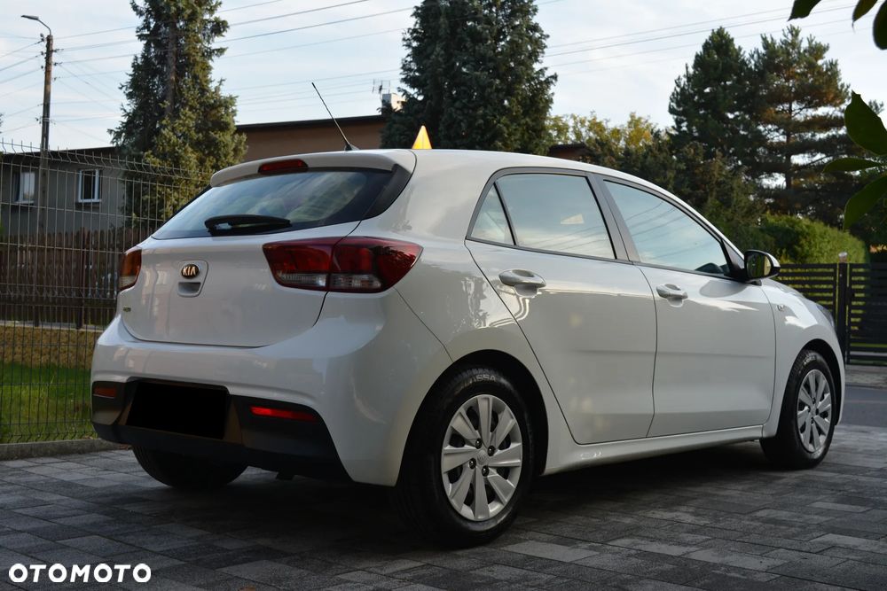 Kia Rio 1.2 L - 31