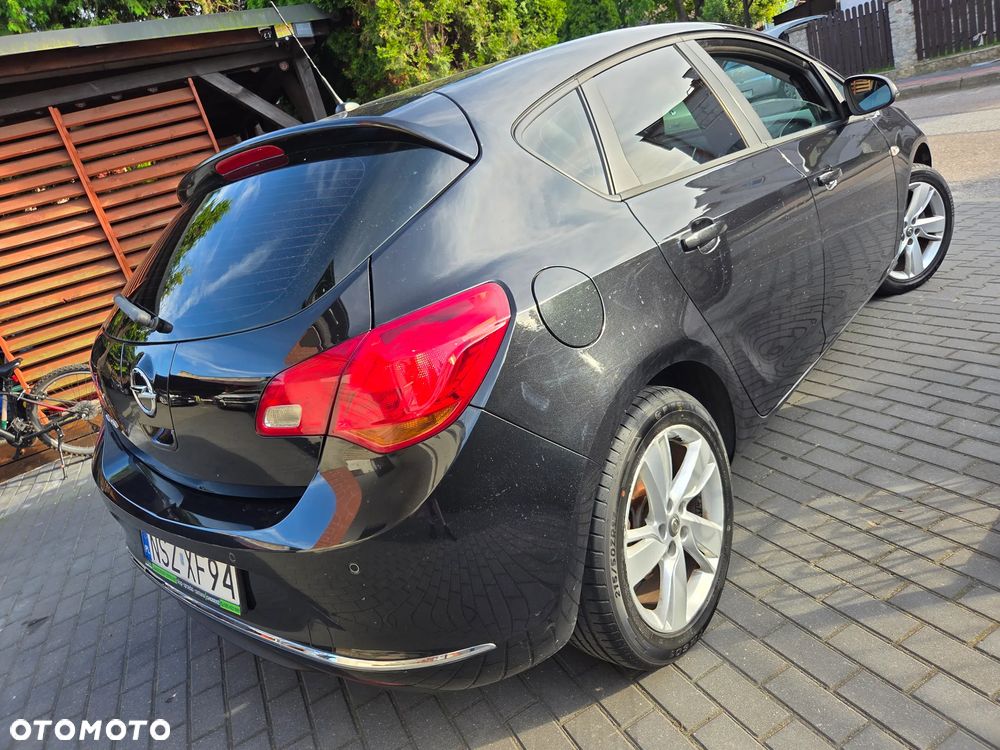 Opel Astra - 16