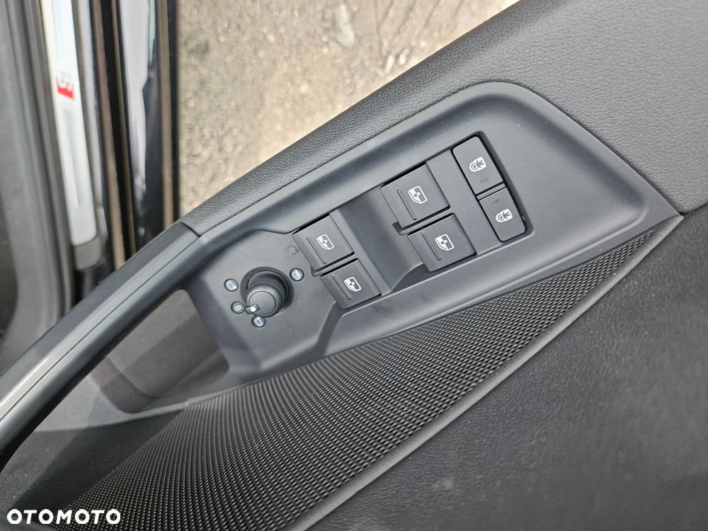 Audi A3 Sportback 40 TFSI quattro S tronic S line - 16
