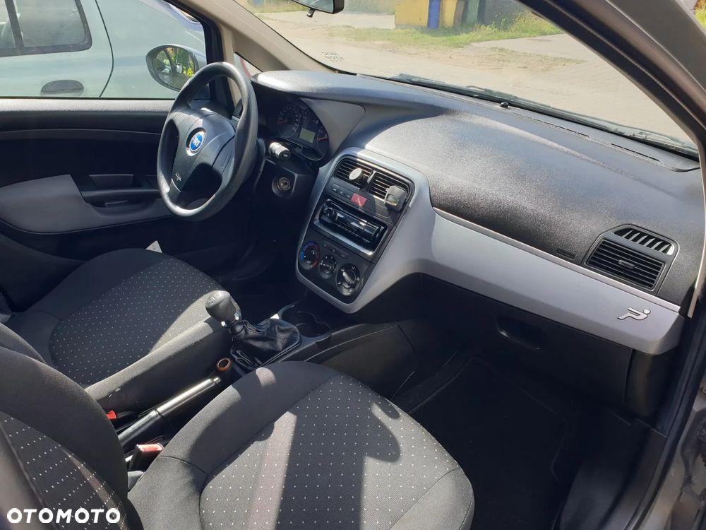 Fiat Punto 1.2 16V Dynamic - 2