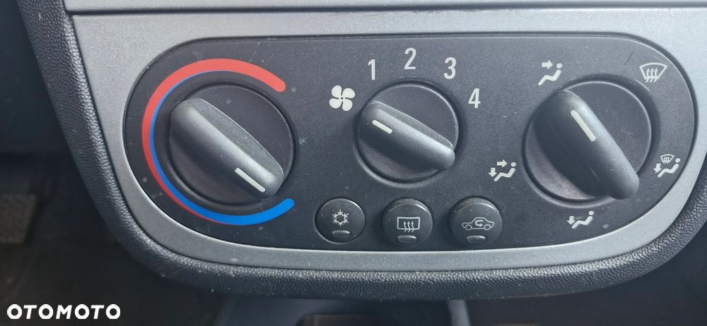 Opel Combo Standard - 2