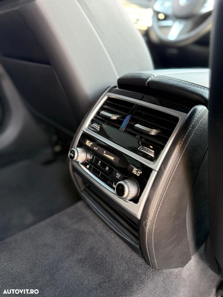 BMW Seria 7 740Li - 8
