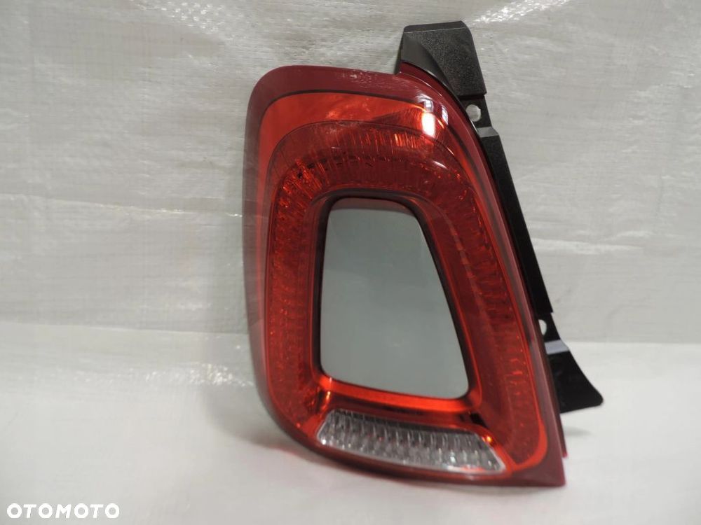 FIAT 500 LAMPA LEWY TYŁ 52007424 - 1