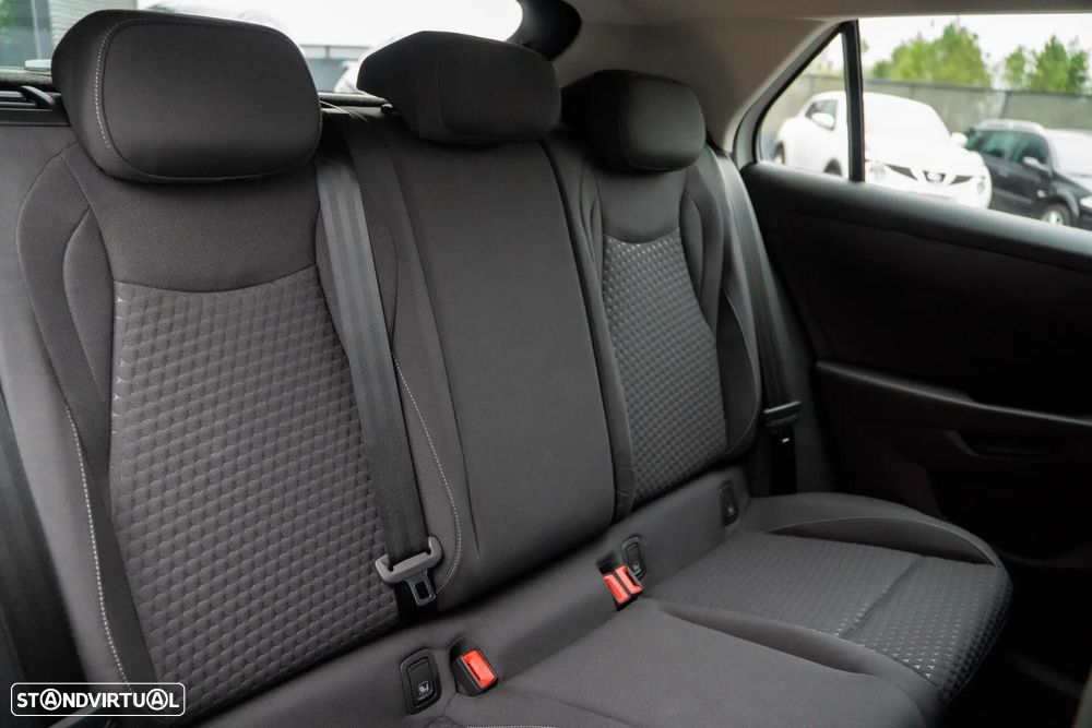VW T-Roc 1.5 eTSI Life DSG - 34