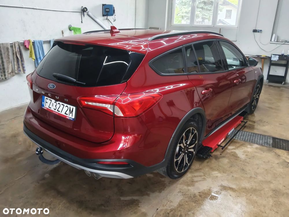 Ford Focus 1.5 EcoBoost Active - 18