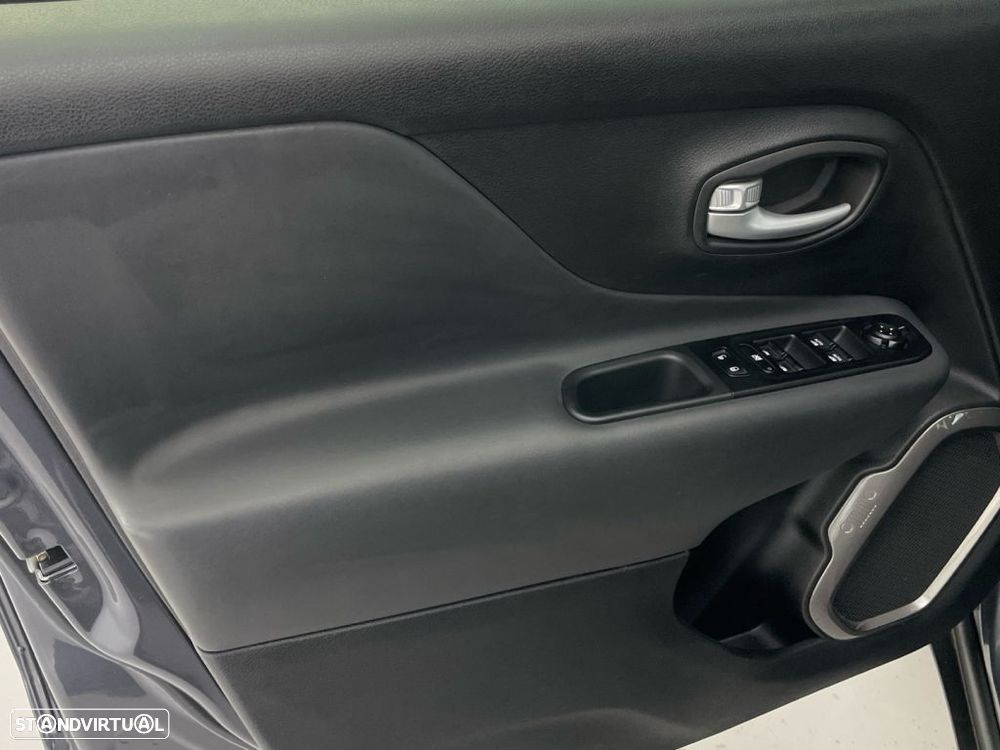 Jeep Renegade 1.5 TG e-Hybrid Altitude DCT - 16