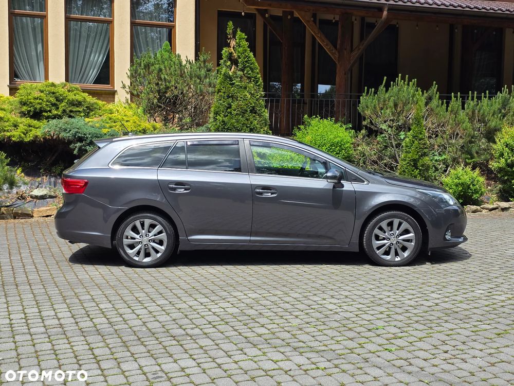 Toyota Avensis 2.0 D-4D Edition - 7