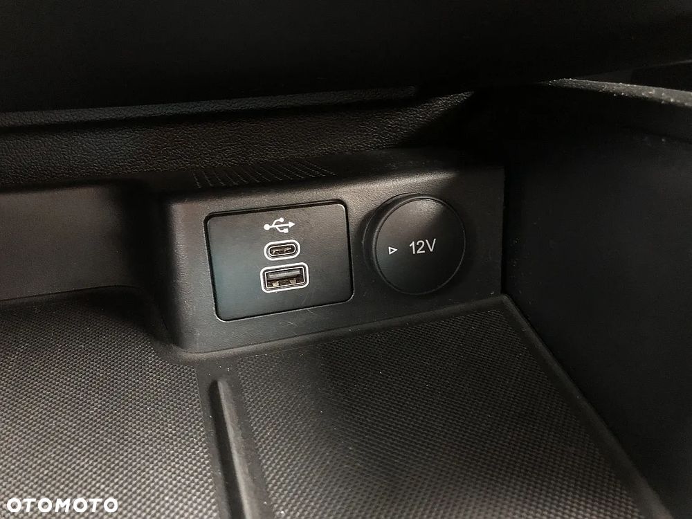 Ford Focus 1.5 EcoBlue Titanium Business - 24