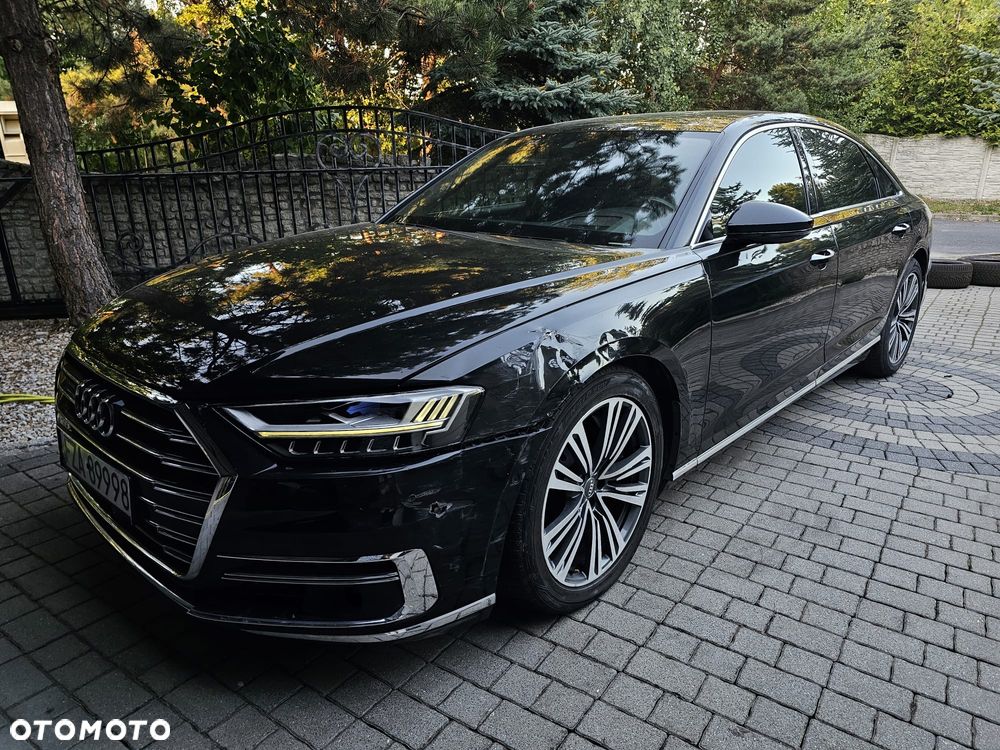 Audi A8 - 8