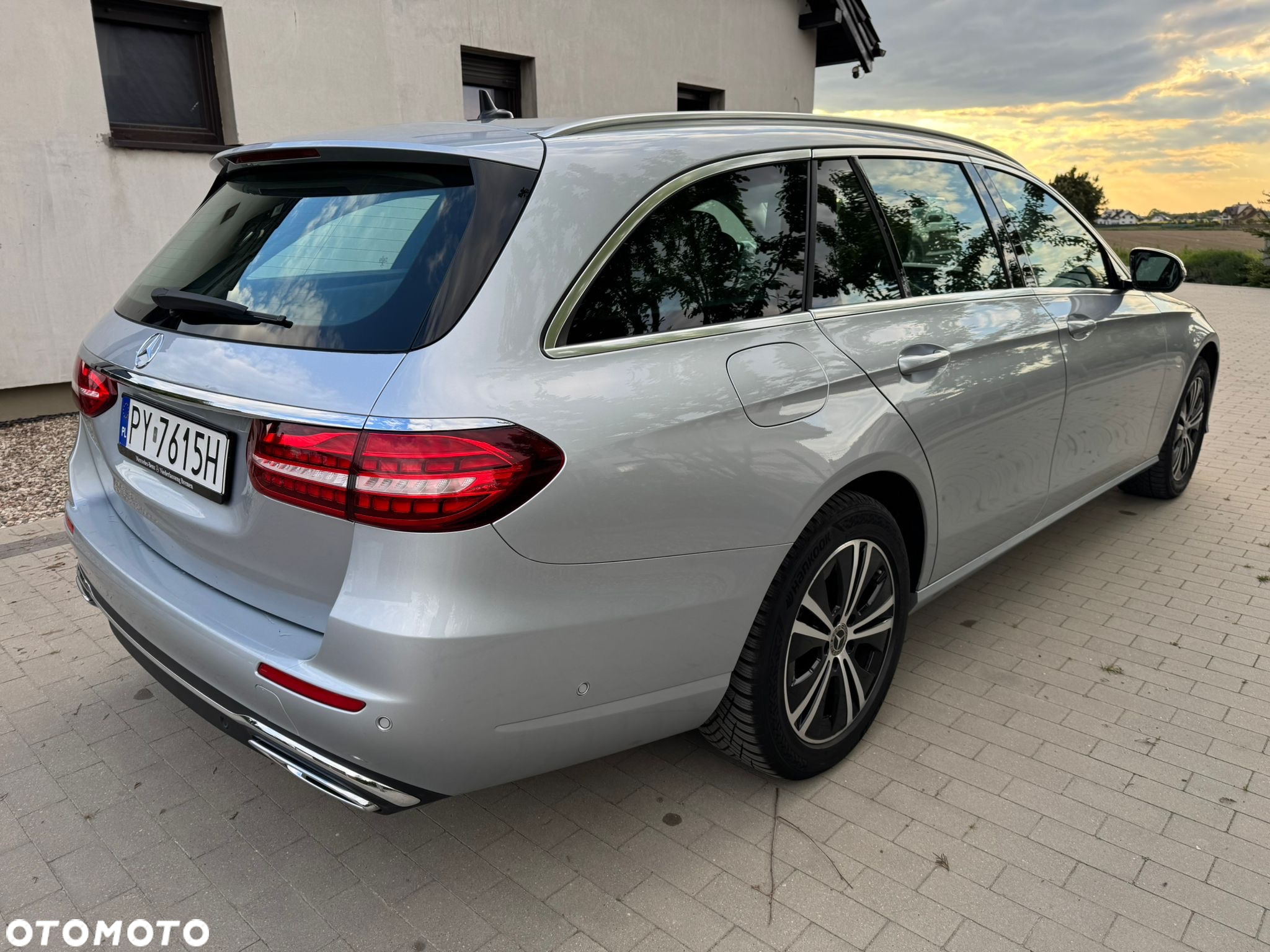 Mercedes-Benz Klasa E 220 d T 9G-TRONIC Avantgarde - 17