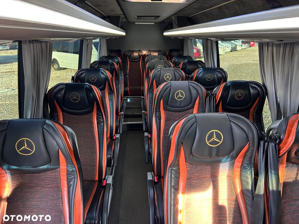 Mercedes-Benz Sprinter 519 - 16