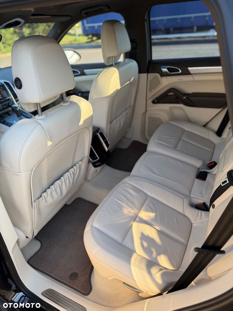 Porsche Cayenne S - 6