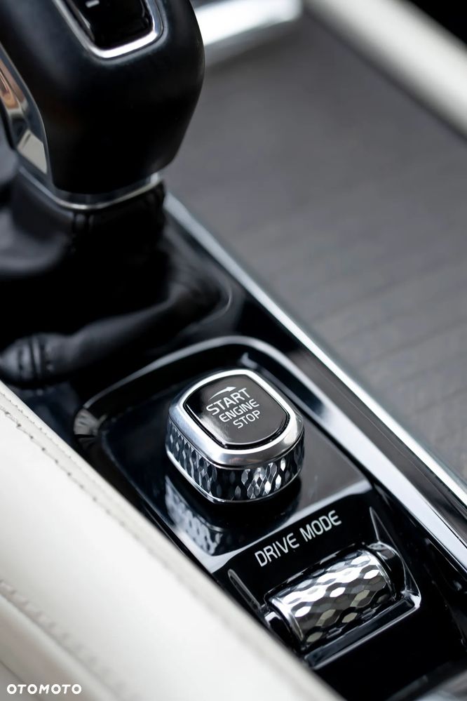 Volvo V90 Cross Country D5 AWD Pro - 7