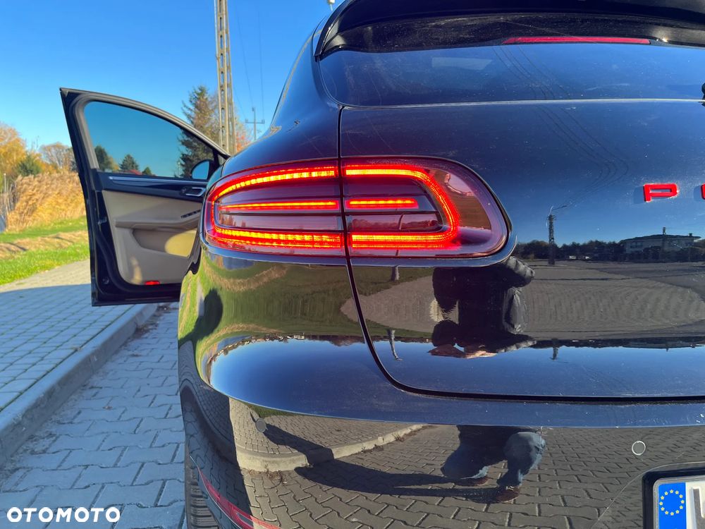 Porsche Macan GTS PDK - 32
