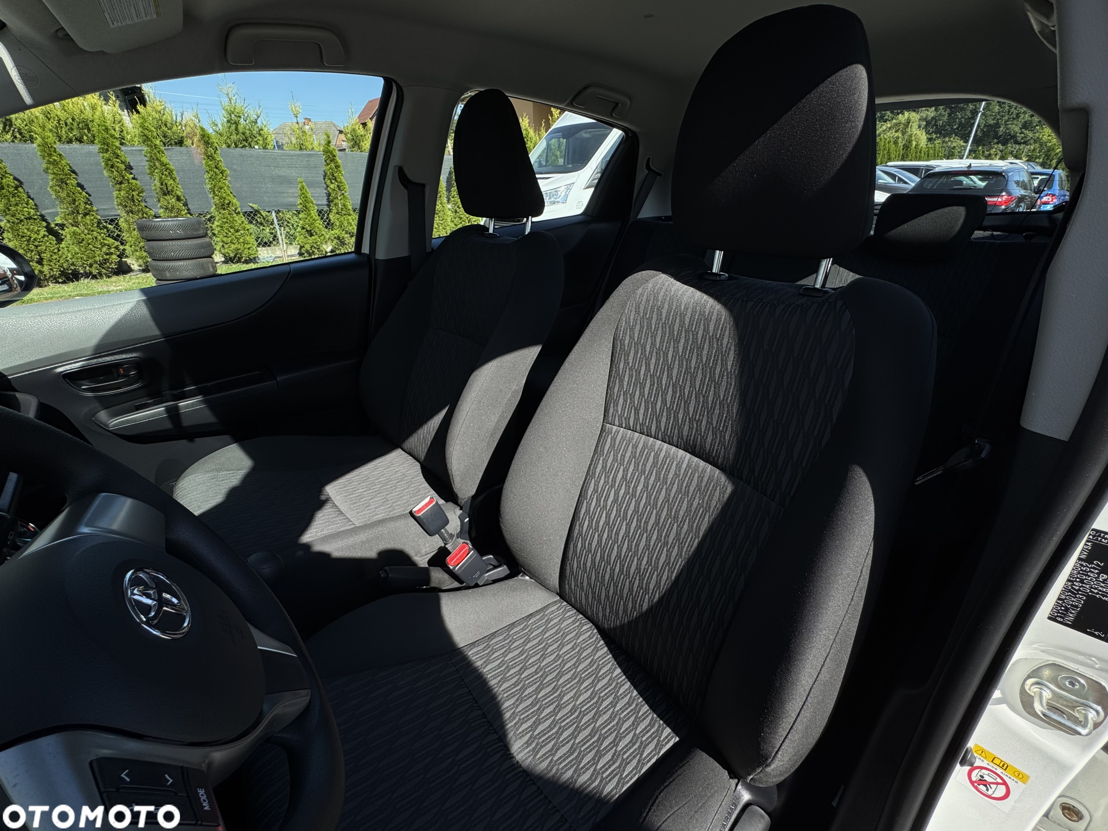 Toyota Yaris 1.0 VVT-i Cool - 15