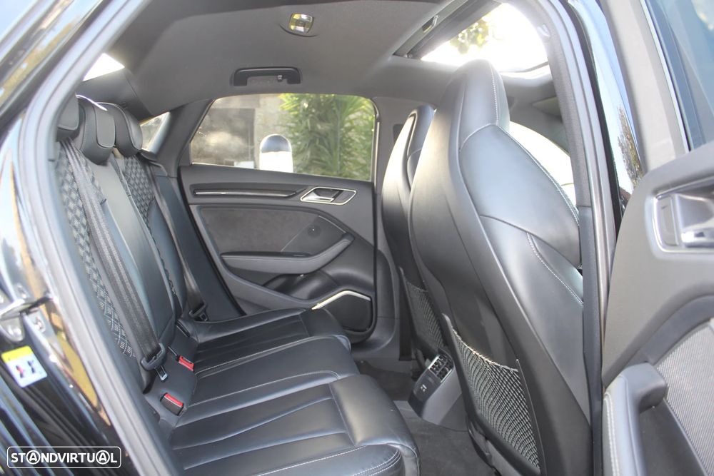 Audi RS3 Limousine - 24