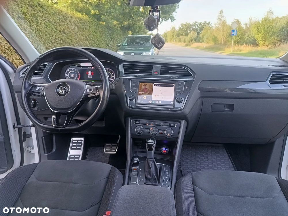 Volkswagen Tiguan - 13