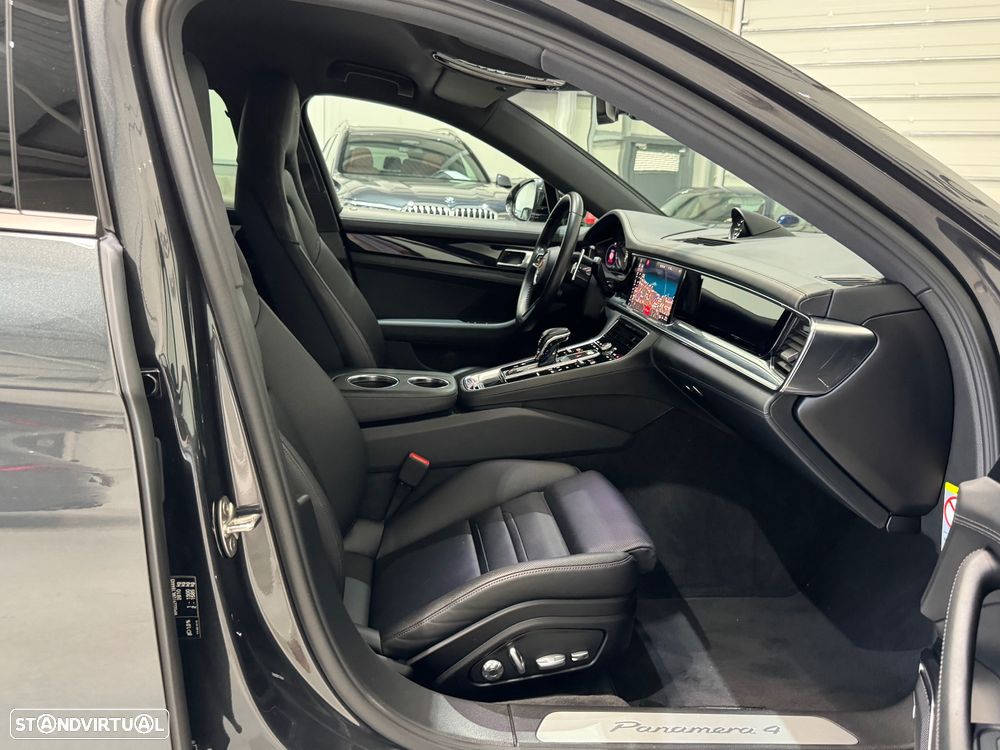 Porsche Panamera Sport Turismo 4 E-Hybrid - 42