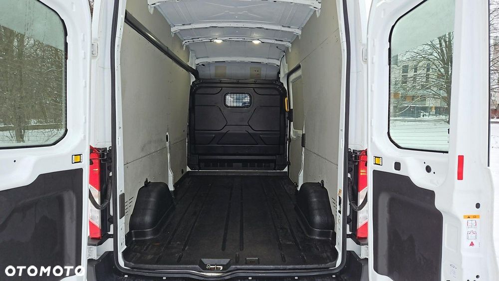 Ford Transit - 21