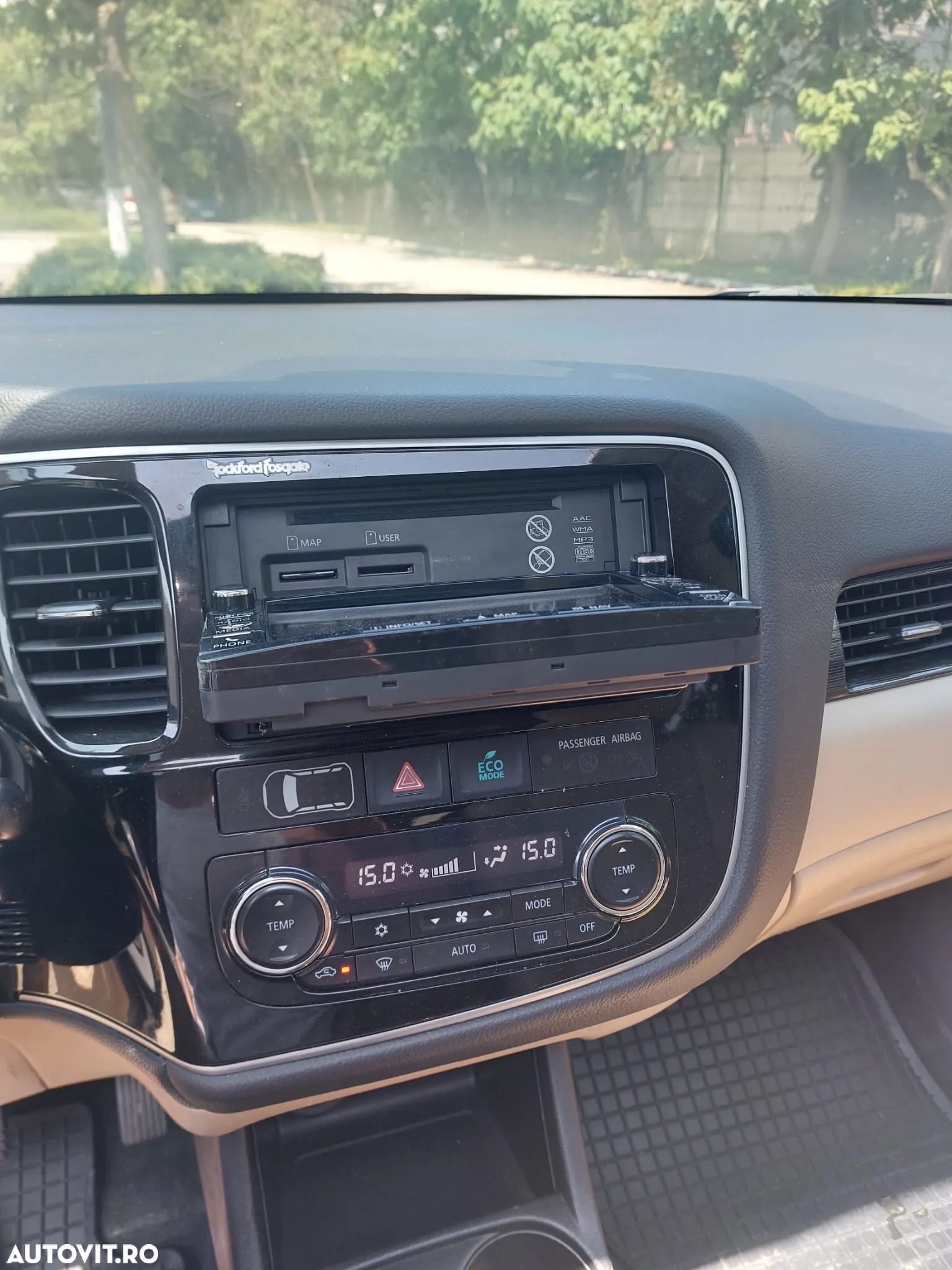 Mitsubishi Outlander 2.2 Litre DI-D AWD Intense Aut. - 15