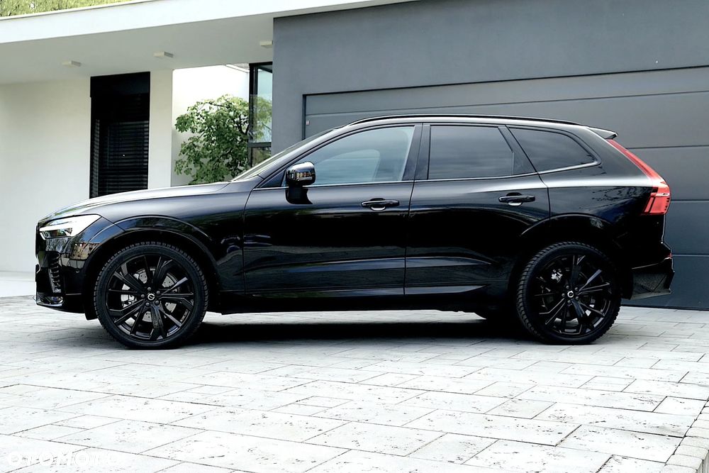 Volvo XC 60 B5 B AWD Ultra Black Edition - 2