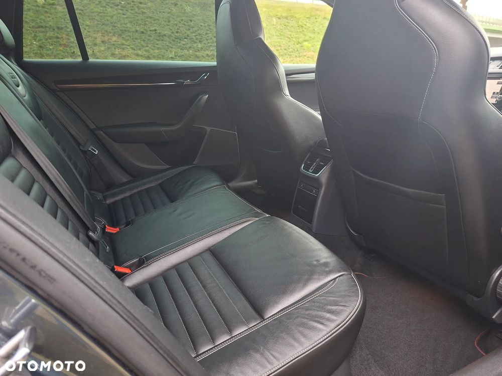 Skoda Octavia 2.0 TDI (Green tec) RS - 22